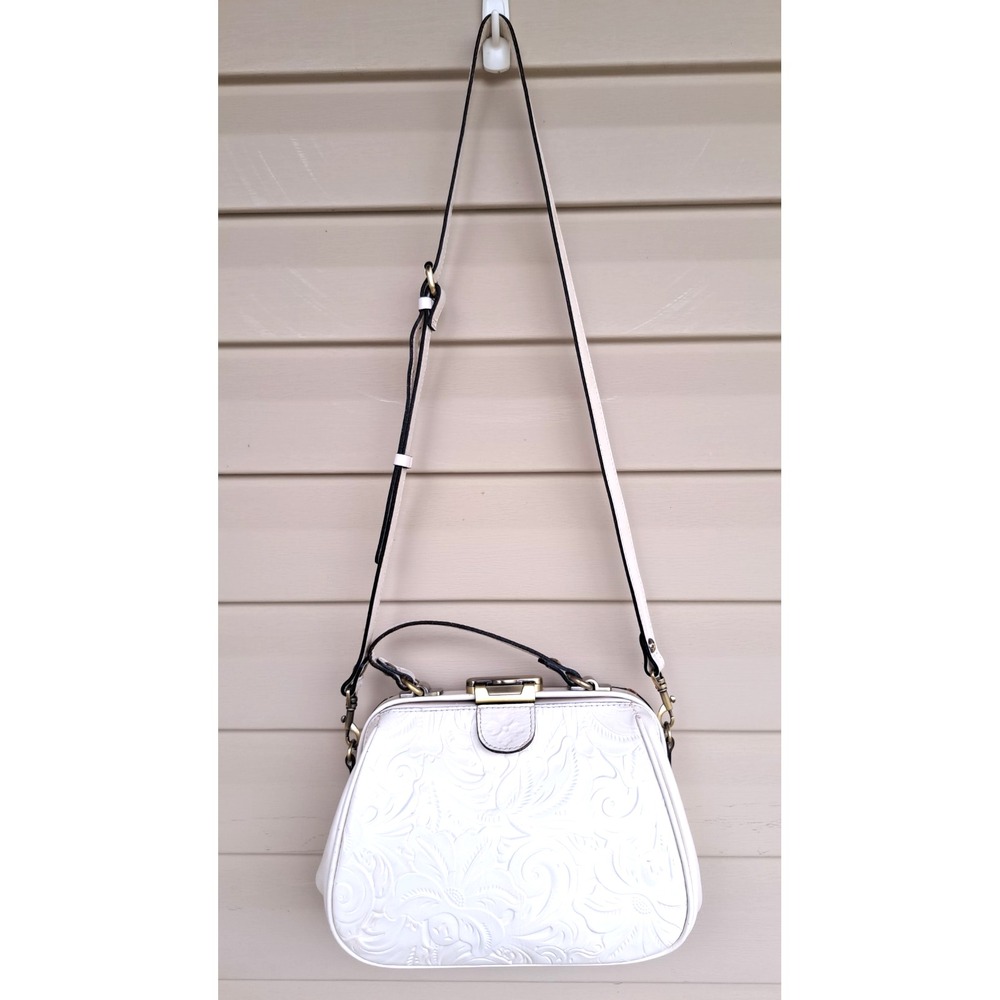 Patricia Nash White Leather Crossbody Bag Purse Shoulder Purse Medium 11x8"